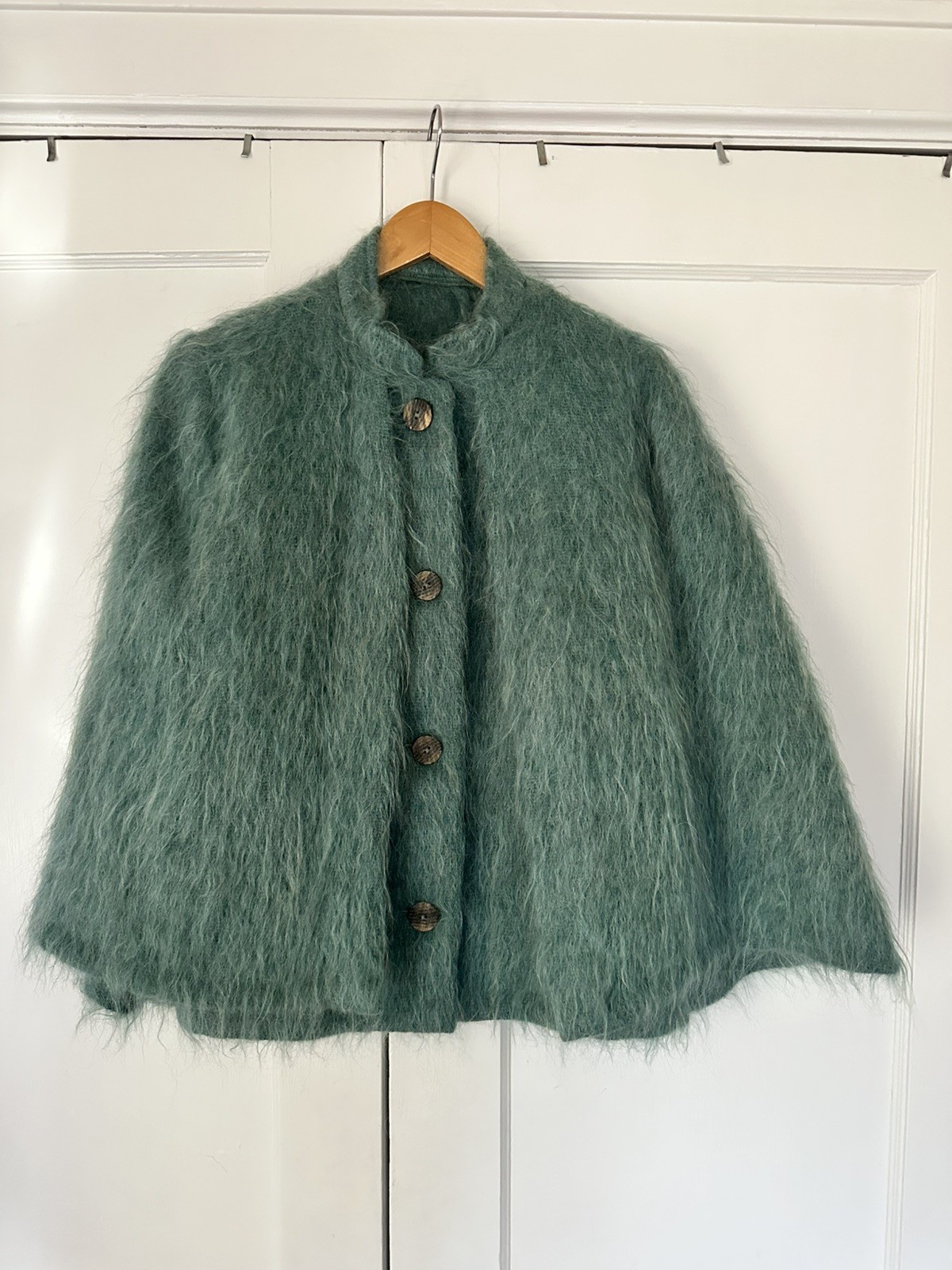 RARE Vintage Mohair Wool Cape Cardigan Scotland Andrew Stewart Jade Green OS EUC RARE Vintage Mohair Wool Cape Cardigan Scotland Andrew Stewart Jade Green OS EUC