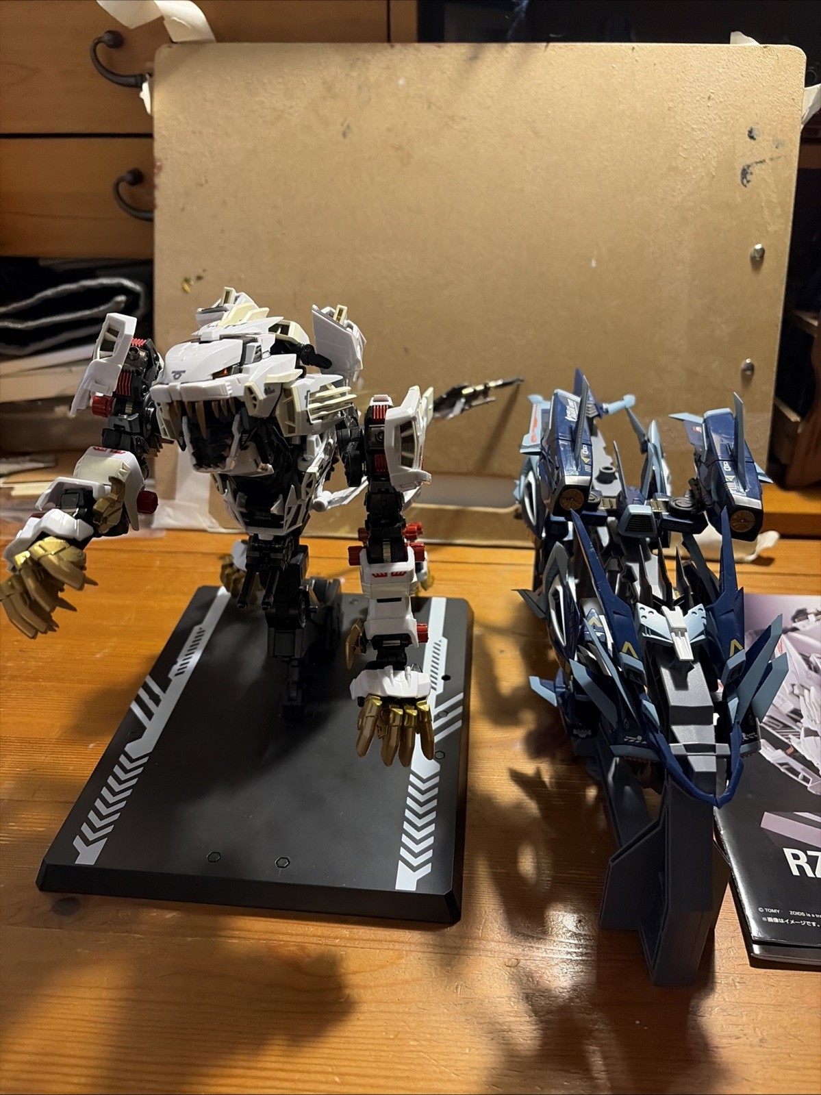 Chogokin ZOIDS New Century/Zero RZ-041 Liger Zero PLUS JAGER ARMOR Chogokin ZOIDS New Century/Zero RZ-041 Liger Zero PLUS JAGER ARMOR