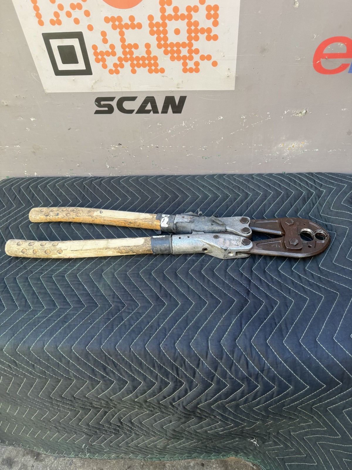 Kearney Manual Compression Crimper 26