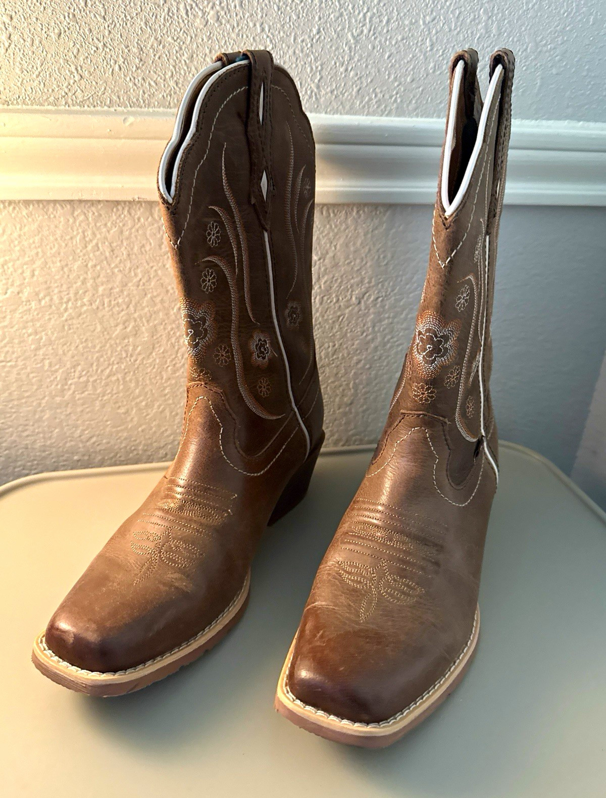 Justin Women’s Brown Western Cowboy Boots US 8B Style GY2937