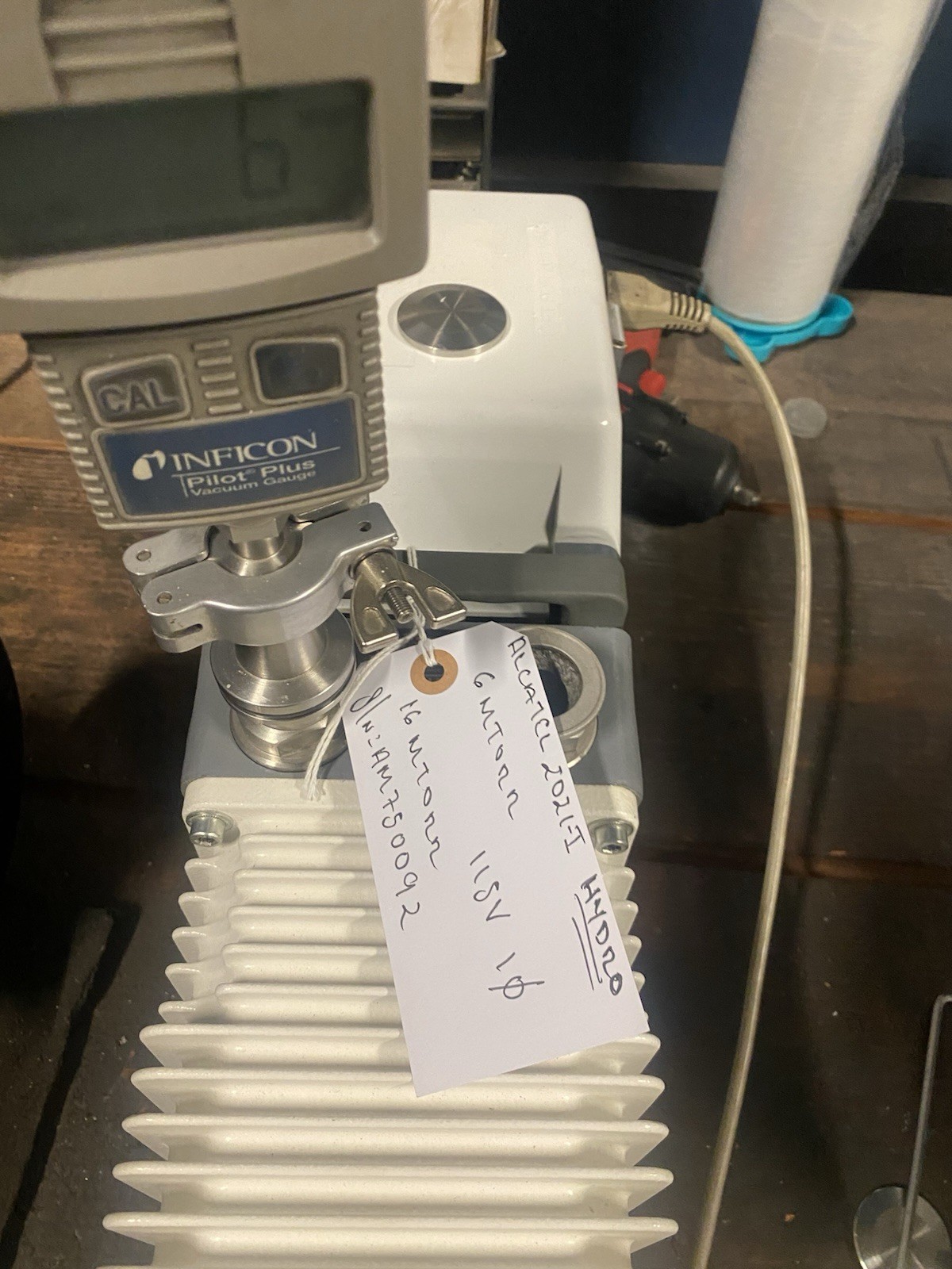 Alcatel(Adixen) 2021i Vacuum Pump