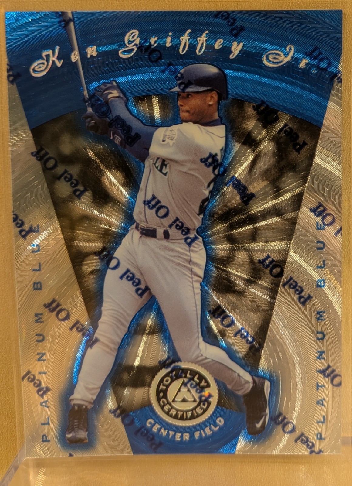 1997 Pinnacle TOTALLY CERTIFIED BLUE #53 Ken Griffey Jr. RARE PARALLEL /1999 1997 Pinnacle TOTALLY CERTIFIED BLUE #53 Ken Griffey Jr. RARE PARALLEL /1999