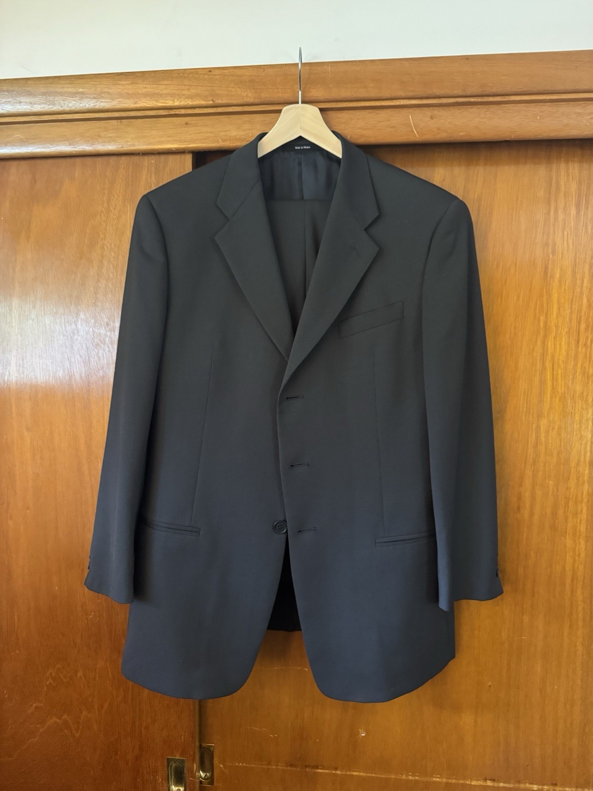 Vintage Mani by Giorgio Armani Suit Charcoal 3 Button Sharkskin 42R 36/32