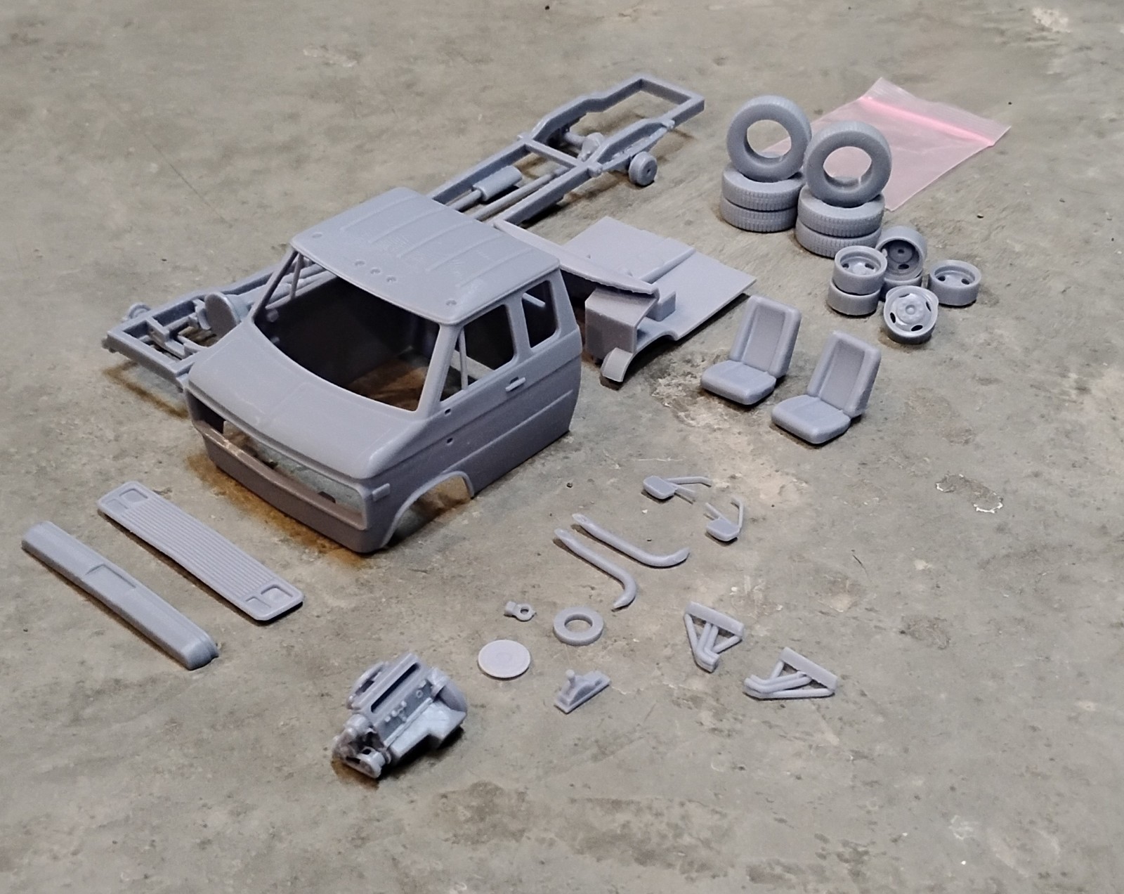 3d Printed 1/25 70\'s-80\'s Chevy Custom Van Chassis Cab Dually 3d Printed 1/25 70\'s-80\'s Chevy Custom Van Chassis Cab Dually
