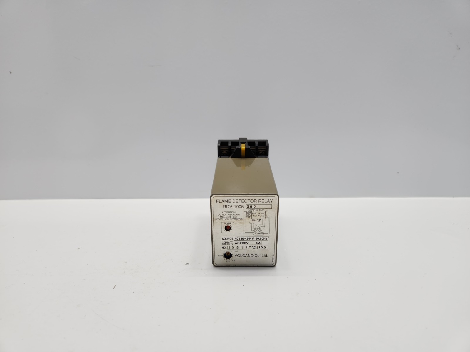 VOLCANO RDV-1005-200 FLAME DETECTOR RELAY VOLCANO RDV-1005-200 FLAME DETECTOR RELAY