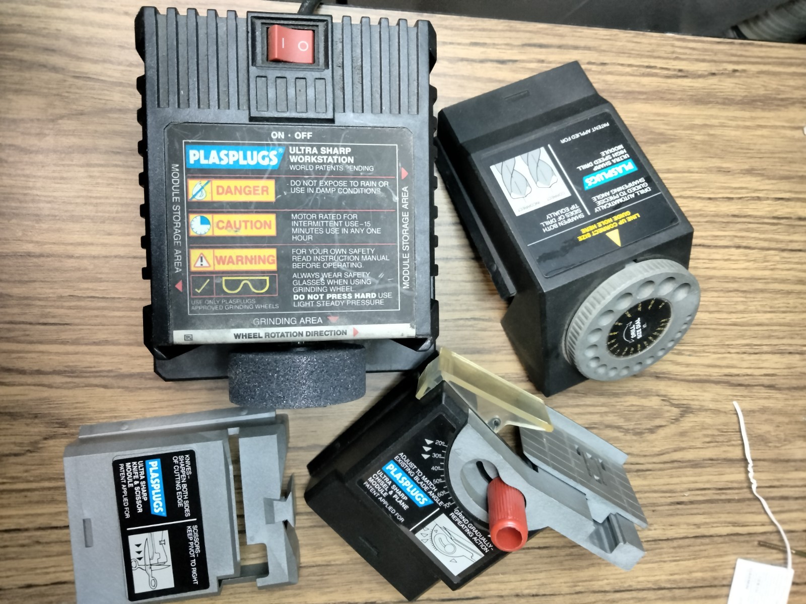 Plasplugs DCS-407 US Power Grinding System Sharpening Knife Drill Bits Planes