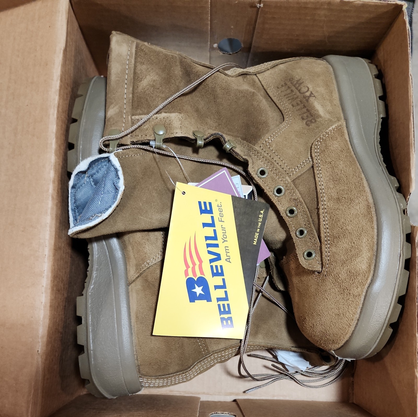 Belleville Extreme Cold Weather Tactical Boots Coyote Men’s 8 Regular C755-1 Belleville Extreme Cold Weather Tactical Boots Coyote Men’s 8 Regular C755-1