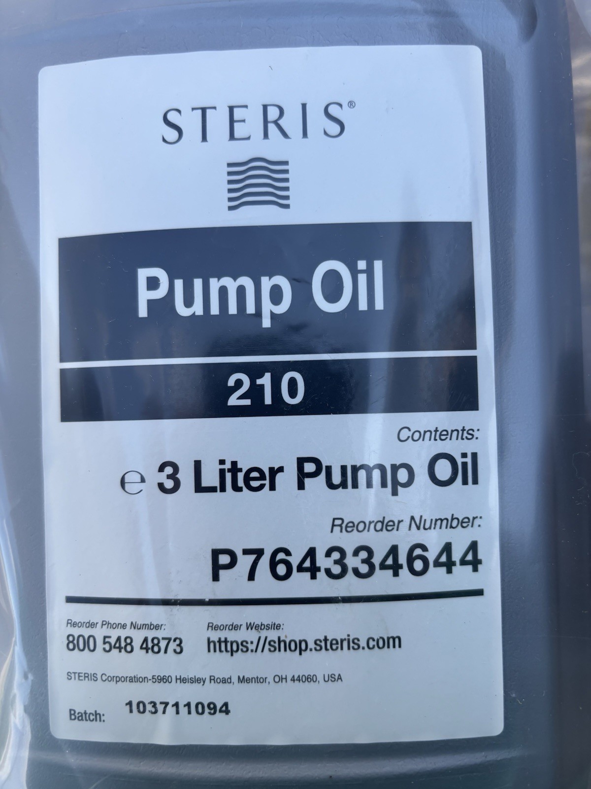 STERIS P764334644 ROTARY VANE VACUUM 3 LITER PUMP OIL REPLACEMENT OEM P764334644