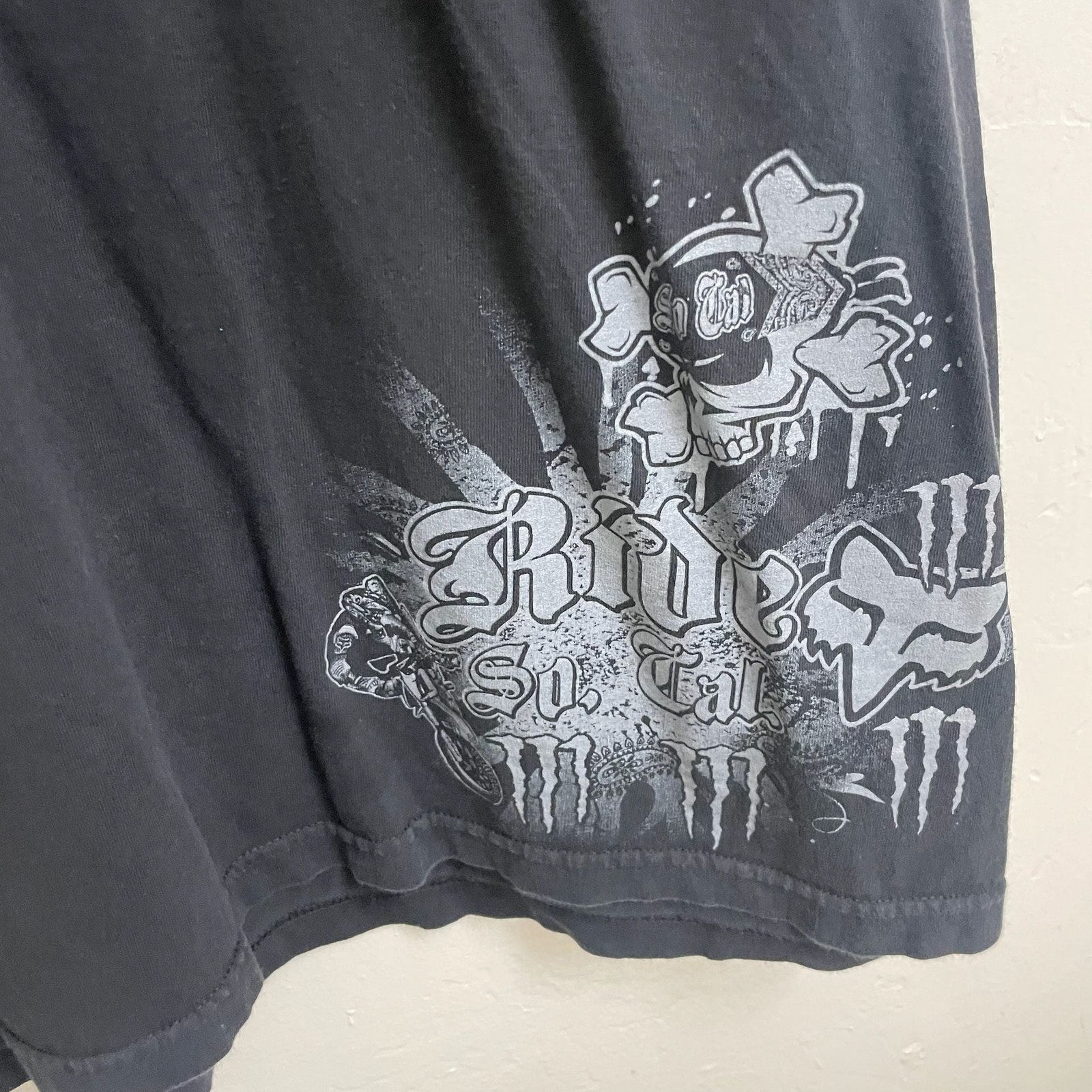Vintage 2000s Fox Racing Monster Energy Ride So Cal Graphic T-Shirt Black Y2K Vintage 2000s Fox Racing Monster Energy Ride So Cal Graphic T-Shirt Black Y2K