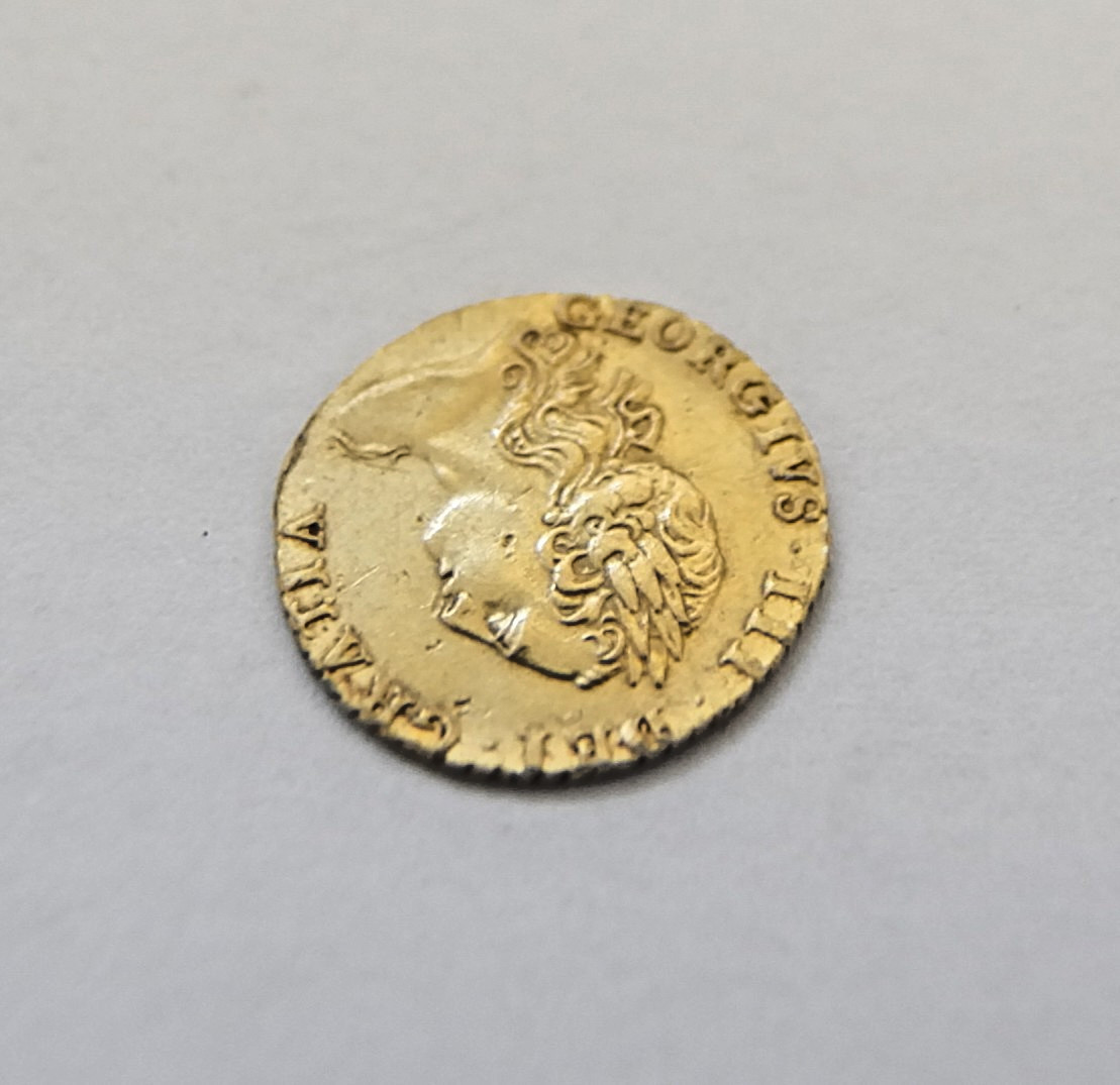 1762 George III Quarter 1/4 Guinea Coin 22ct Gold 1762 George III Quarter 1/4 Guinea Coin 22ct Gold
