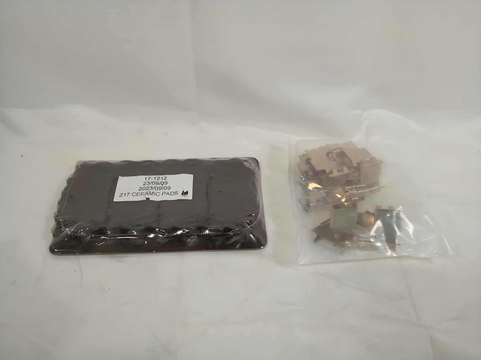 PowerStop Z17 Evolution Plus 17-1212 Rear Ceramic Disc Brake Pads PowerStop Z17 Evolution Plus 17-1212 Rear Ceramic Disc Brake Pads