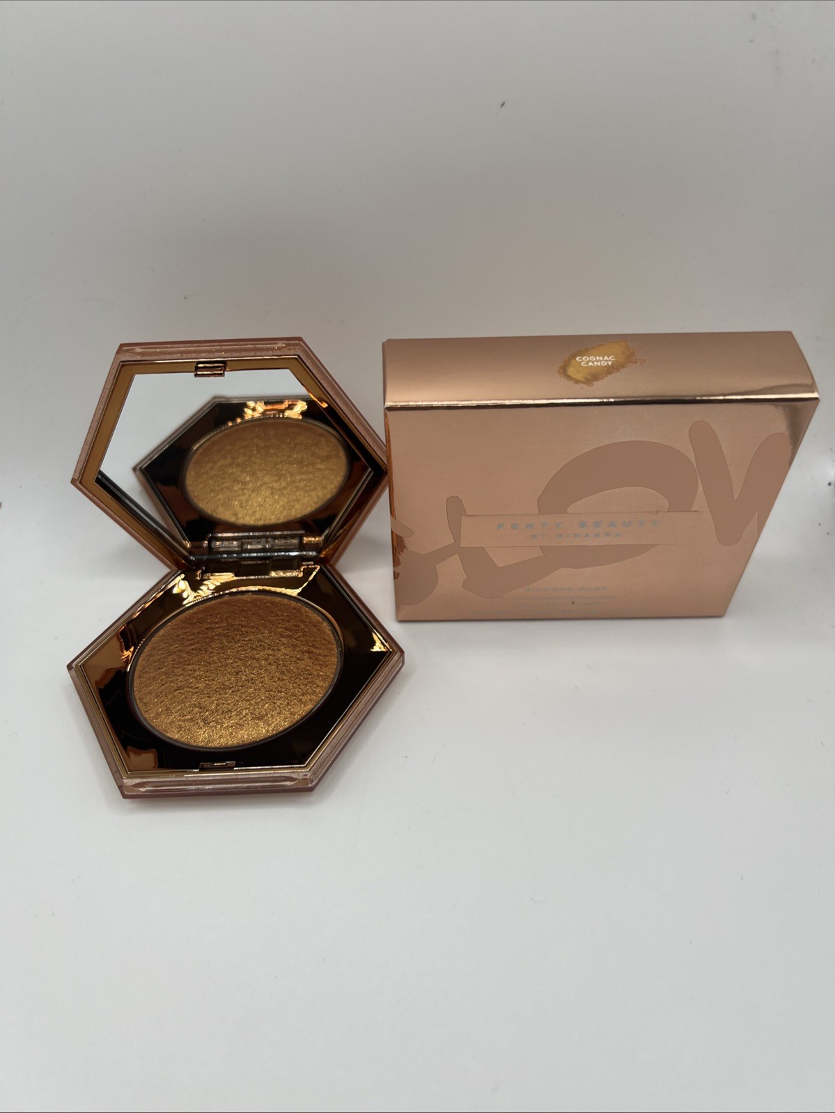 FENTY BEAUTY Diamond Bomb All Over Diamond Veil COGNAC CANDY Discontinued NIB FENTY BEAUTY Diamond Bomb All Over Diamond Veil COGNAC CANDY Discontinued NIB