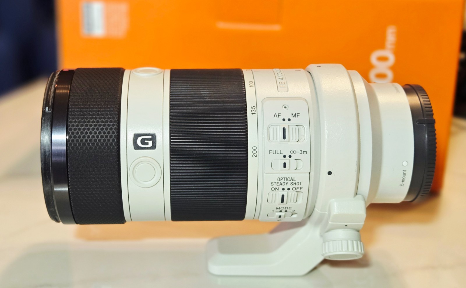 Sony FE 70-200mm F4 G OSS SEL70200G E-Mount Lens Near Mint w/ Hood & Box Sony FE 70-200mm F4 G OSS SEL70200G E-Mount Lens Near Mint w/ Hood & Box