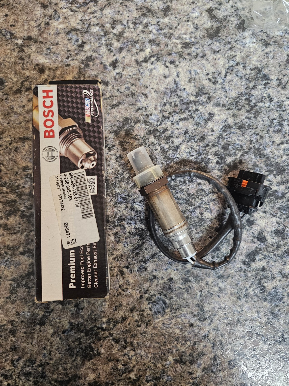 New Porsche Bosch Oxygen Sensor Porsche Boxter 0258005182 New Porsche Bosch Oxygen Sensor Porsche Boxter 0258005182