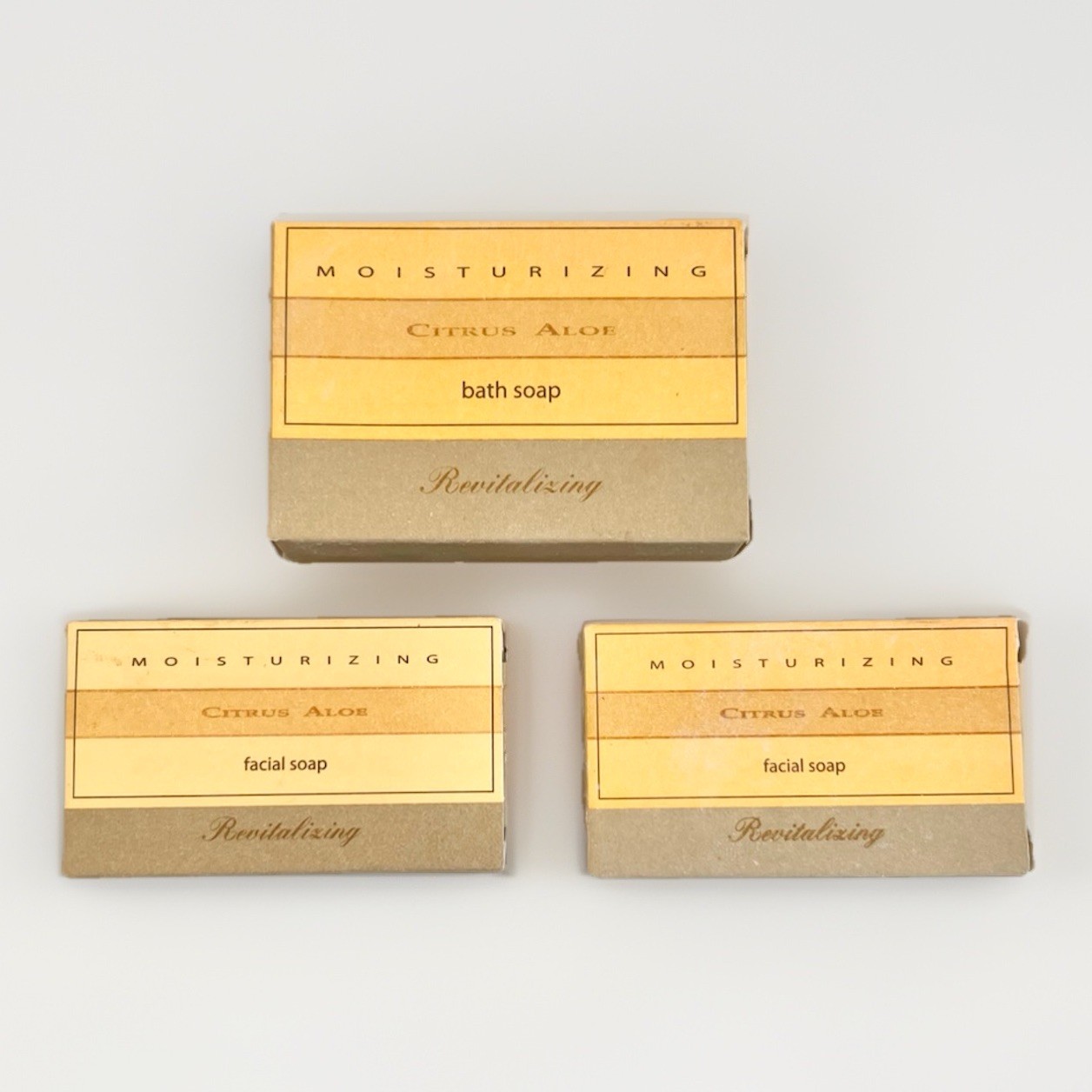THREE Vintage Marietta Hydratant Citrus Aloe Savon Pour le Bain Face 1.5oz Soap THREE Vintage Marietta Hydratant Citrus Aloe Savon Pour le Bain Face 1.5oz Soap