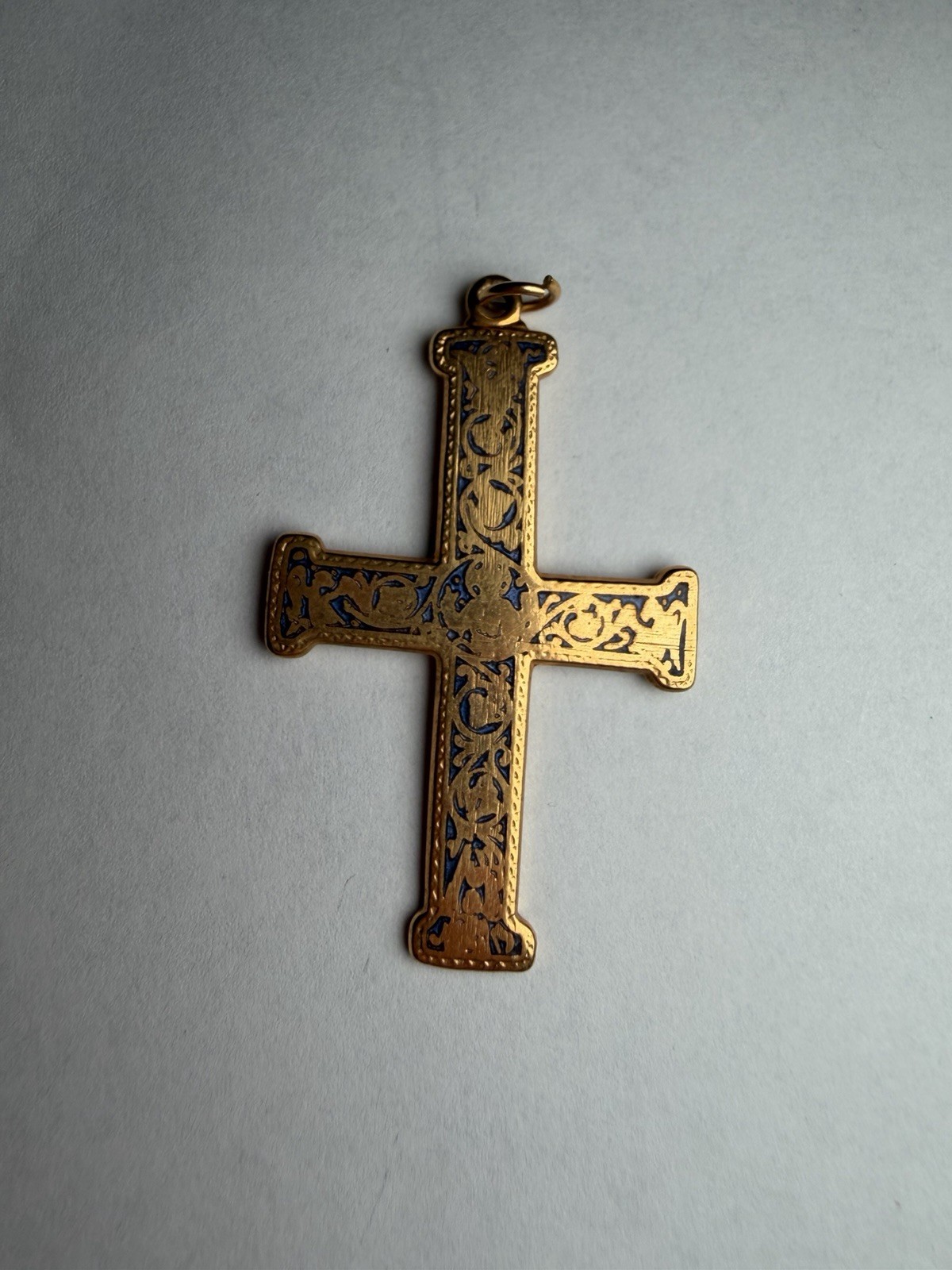 Metropolitan Museum of Art MMA 1985 Signed Gold Enamel Cross Charm Metropolitan Museum of Art MMA 1985 Signed Gold Enamel Cross Charm