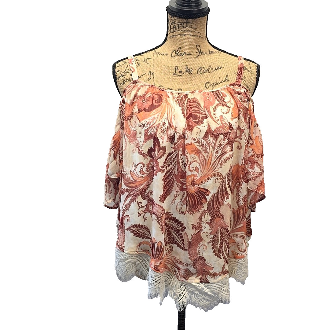 NWT Maurices Womens sz L Cold Shoulder Top Floral Lace Hem Boho Peasant Cowgirl