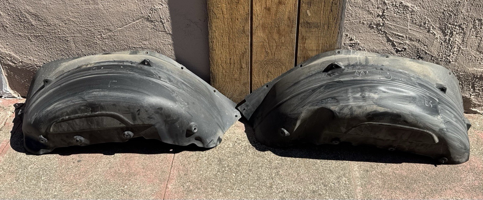 Set Rear L / R Inner Fender Liner Wheel Shield OEM Jeep Wrangler JLU 2018-24 Set Rear L / R Inner Fender Liner Wheel Shield OEM Jeep Wrangler JLU 2018-24
