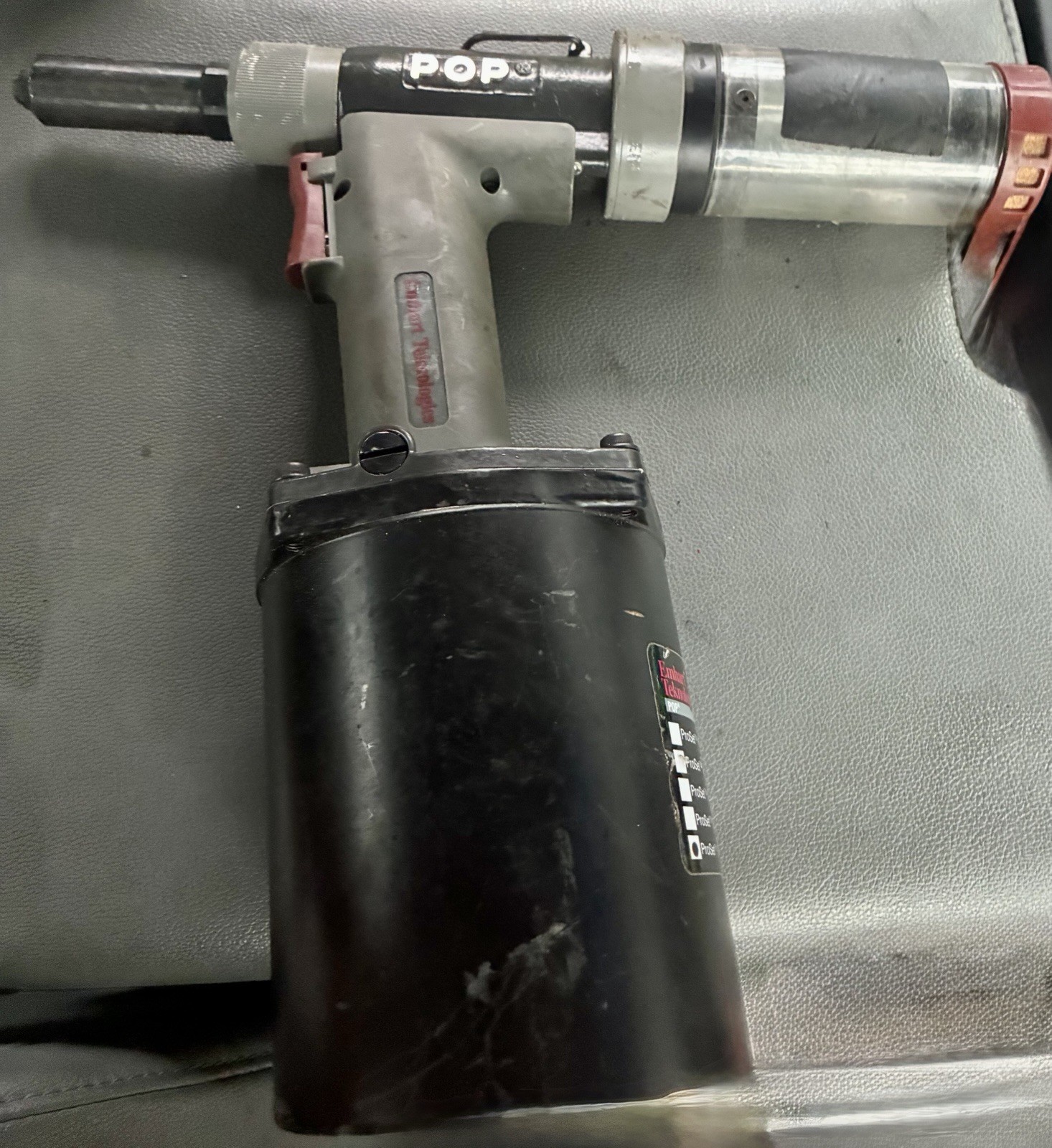 Emhart Pop Rivet Gun 3400 Stanley Pneumatic Air Riveting Tool Emhart Pop Rivet Gun 3400 Stanley Pneumatic Air Riveting Tool