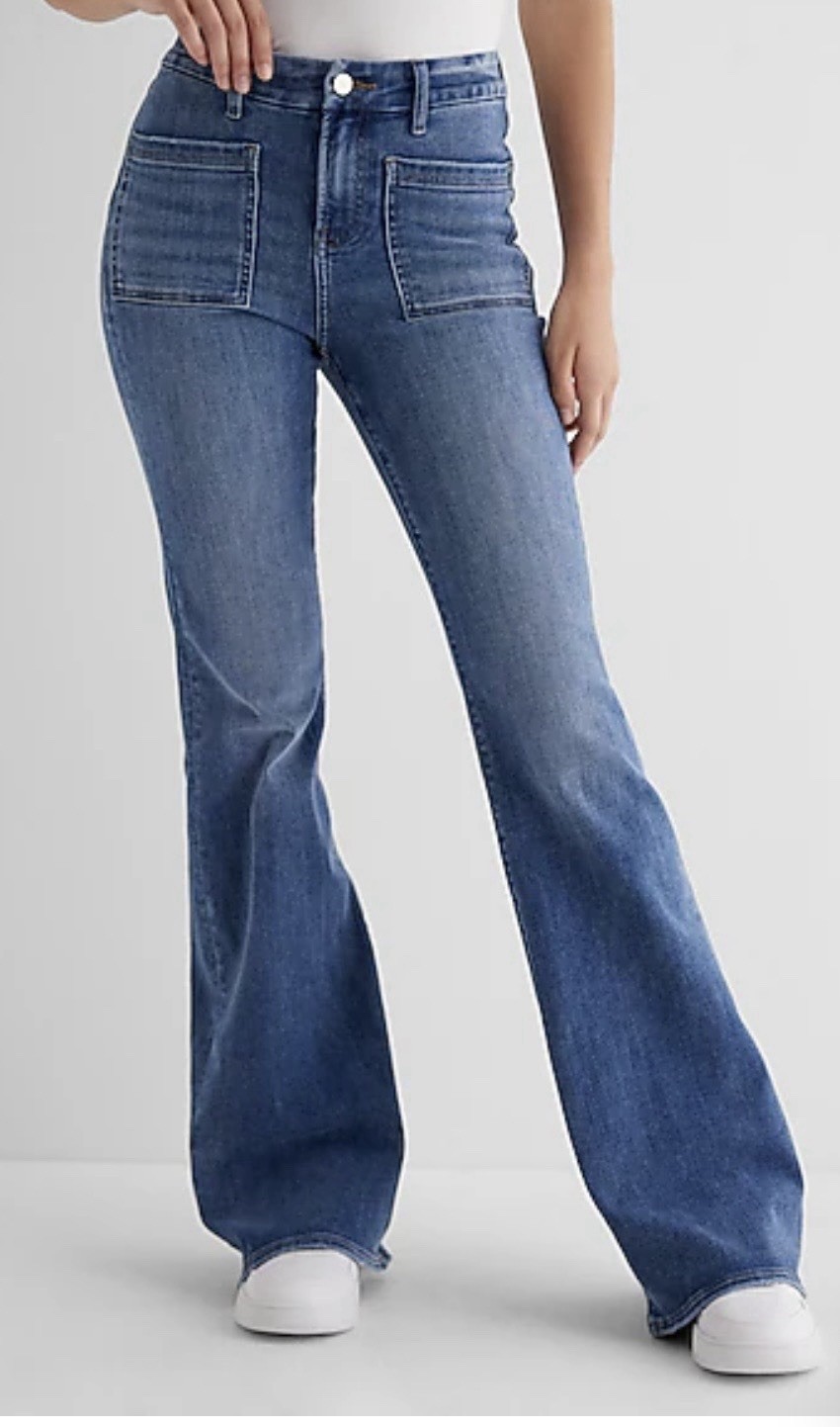 NWT Express Ultra Hyper Stretch 70s Flare Mid Rise Jeans 12 14 16 Large Med Wash