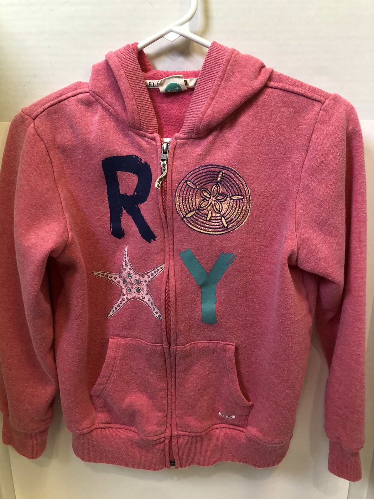 Vintage Roxy Girl Pink Zip Up Hoodie Girls 10-12 Med-Starfish/Sand Dollar Design Vintage Roxy Girl Pink Zip Up Hoodie Girls 10-12 Med-Starfish/Sand Dollar Design