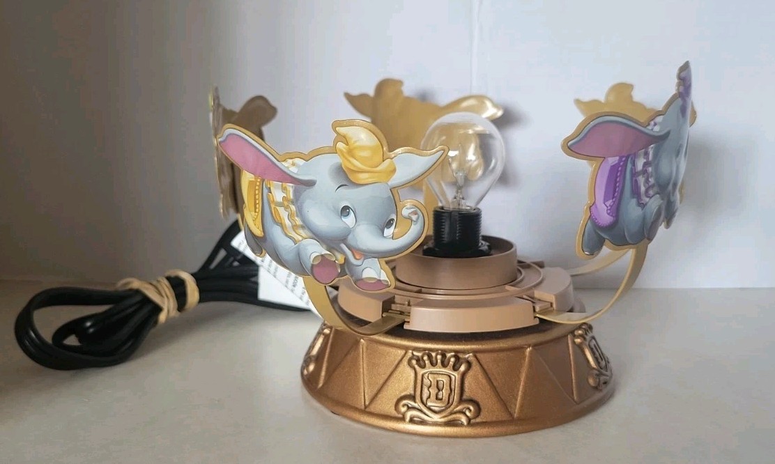 Walt Disney World: Dumbo the Flying Elephant Scentsy Warmer Base Only Read *****