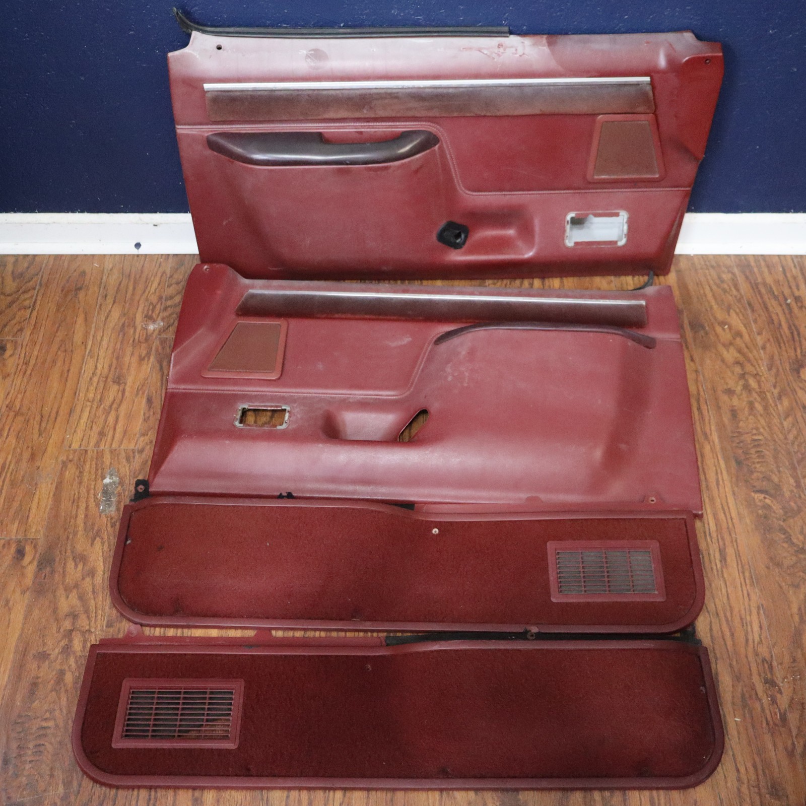 87-91 F150 F250 F350 Bronco Door Panel Set Power Window OEM FADED 1987-1991 87-91 F150 F250 F350 Bronco Door Panel Set Power Window OEM FADED 1987-1991