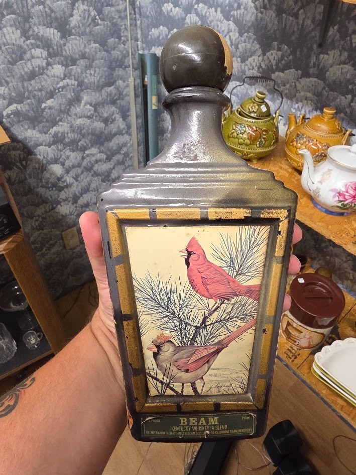 Vintage 1974 Jim Beam Beam's Choice Cardinal Decanter James Lockhart Bourbon