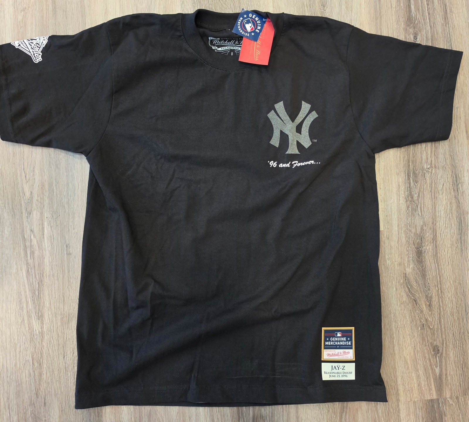 Jay-Z Reasonable Doubt Yankees Tee T-Shirt Size L Mitchell & Ness Authentic NWT