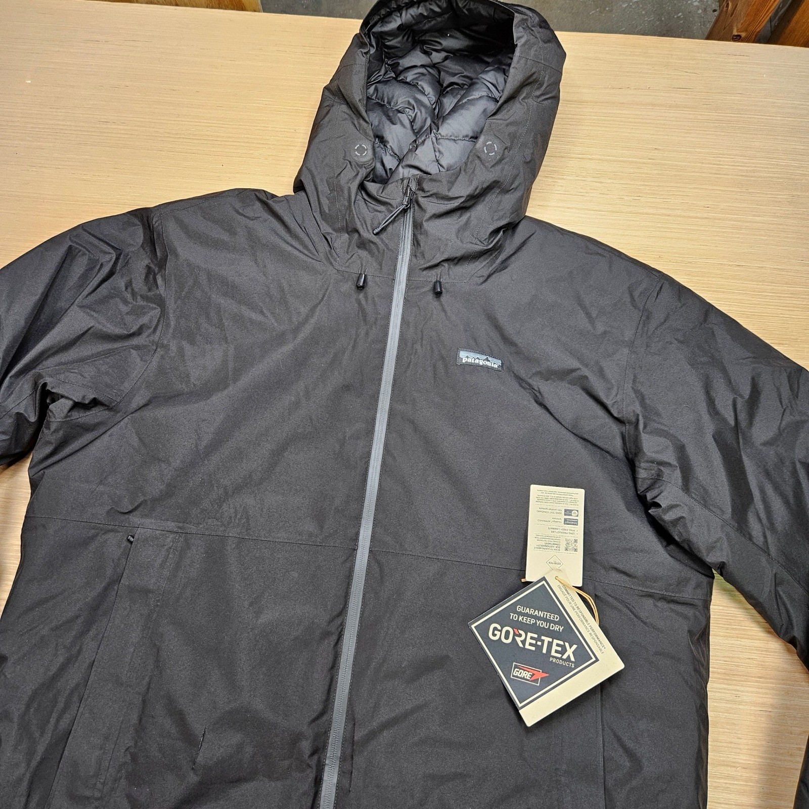 Patagonia Lightweight Stormshadow Jacket Men XL Black Gore-Tex Parka READ CUTS