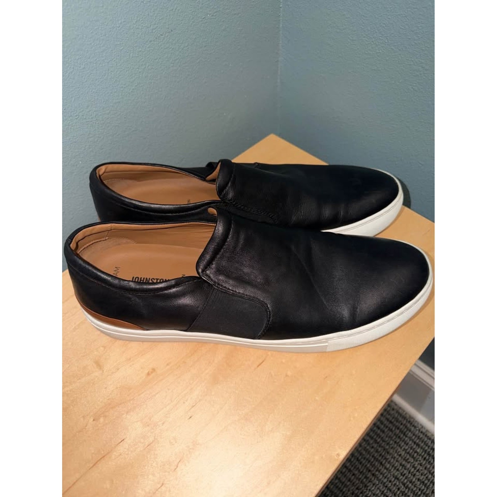 Johnston and Murphy sheepskin slip on loafers