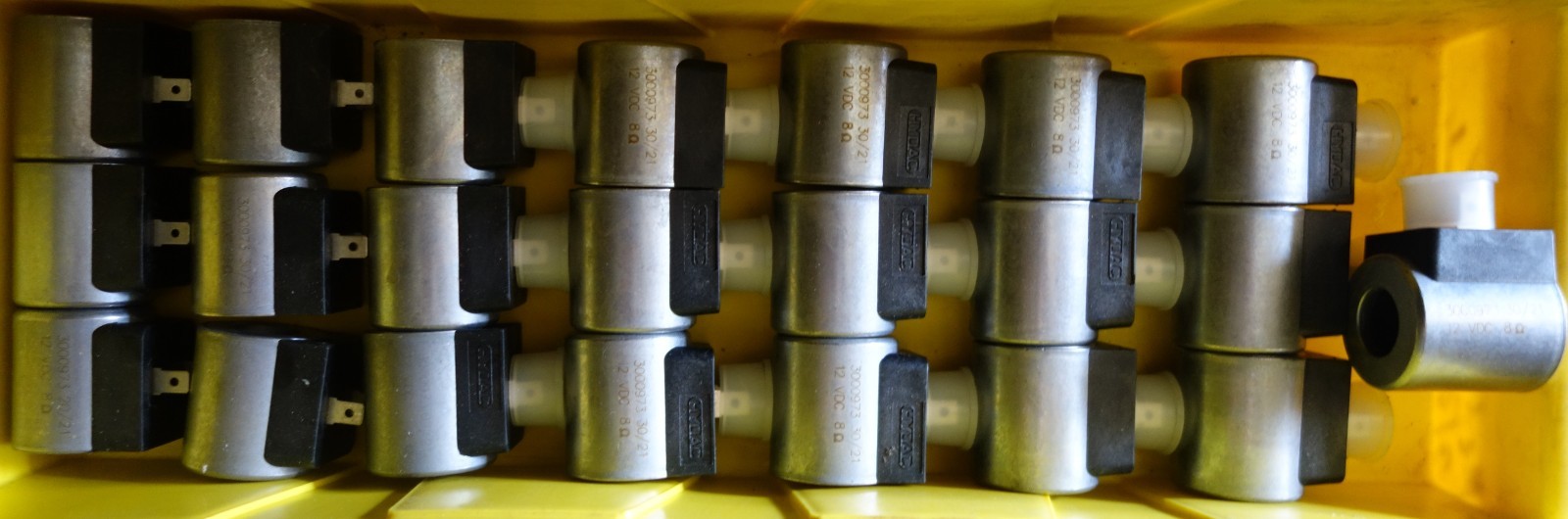 Lippert 176954 Hydac 3000973 12 Volt Cartridge Valve Coil RV Trailer LOT x 18 Lippert 176954 Hydac 3000973 12 Volt Cartridge Valve Coil RV Trailer LOT x 18