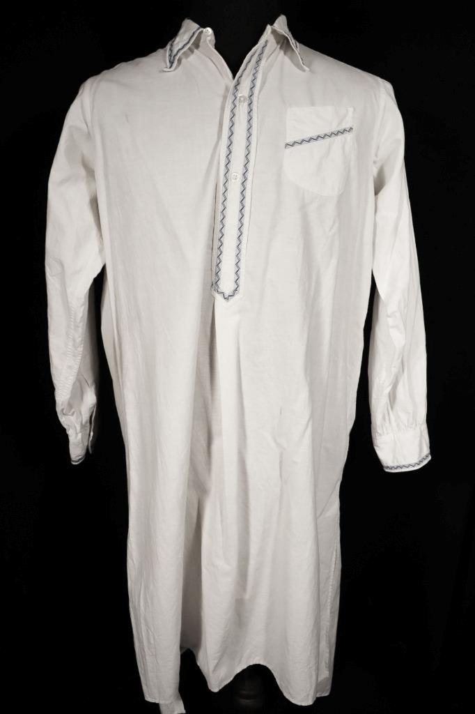 Vintage 1940-1950\'s French White Cotton Night Shirt Size Medium Excellent Cond