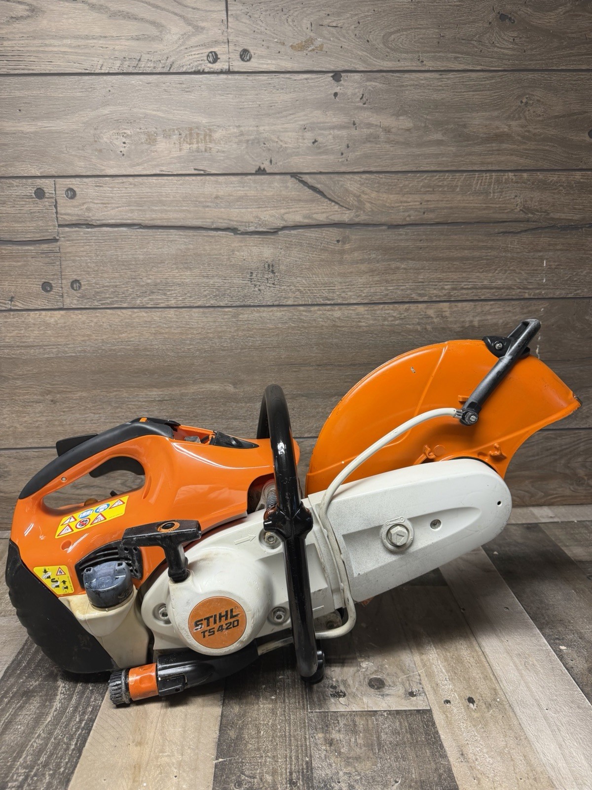 STIHL TS420 14 inch Gas Handheld With Blade - Cut-Off - Orange STIHL TS420 14 inch Gas Handheld With Blade - Cut-Off - Orange