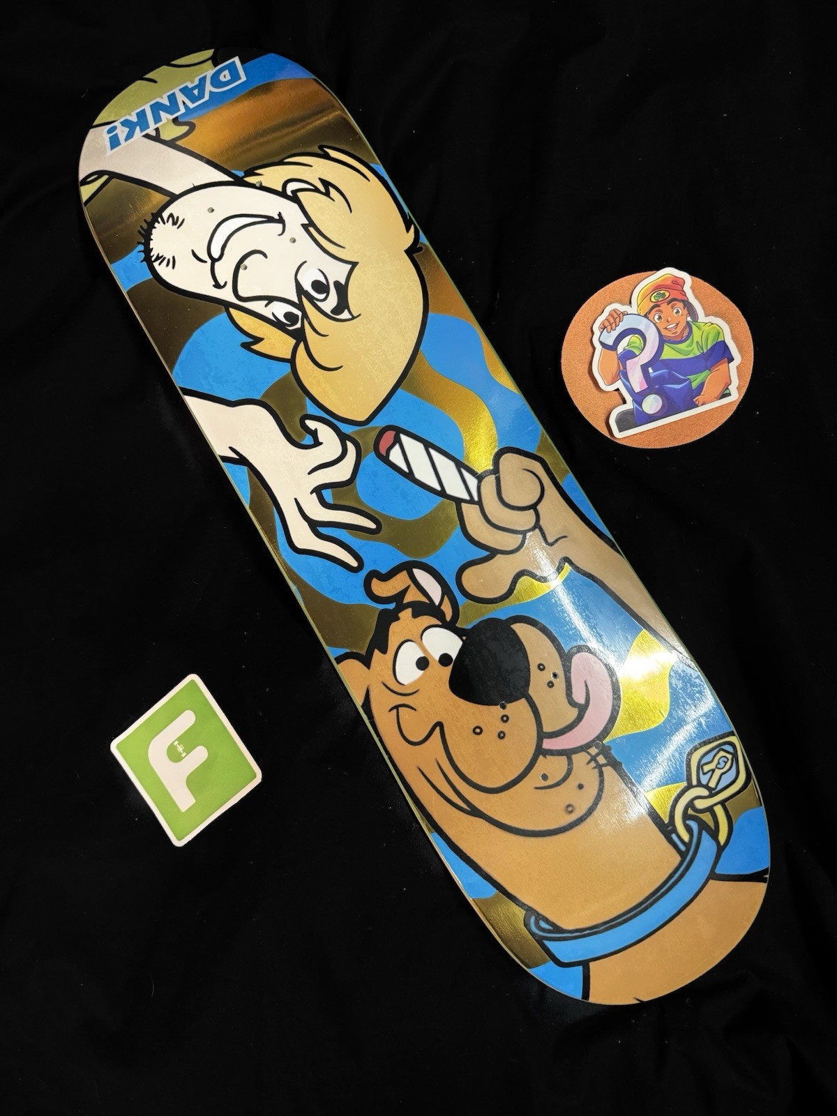 RARE Scooby Doobie Doo Shaggy Cartoon Gold Foil Dank 420 Skateboard Deck RARE Scooby Doobie Doo Shaggy Cartoon Gold Foil Dank 420 Skateboard Deck