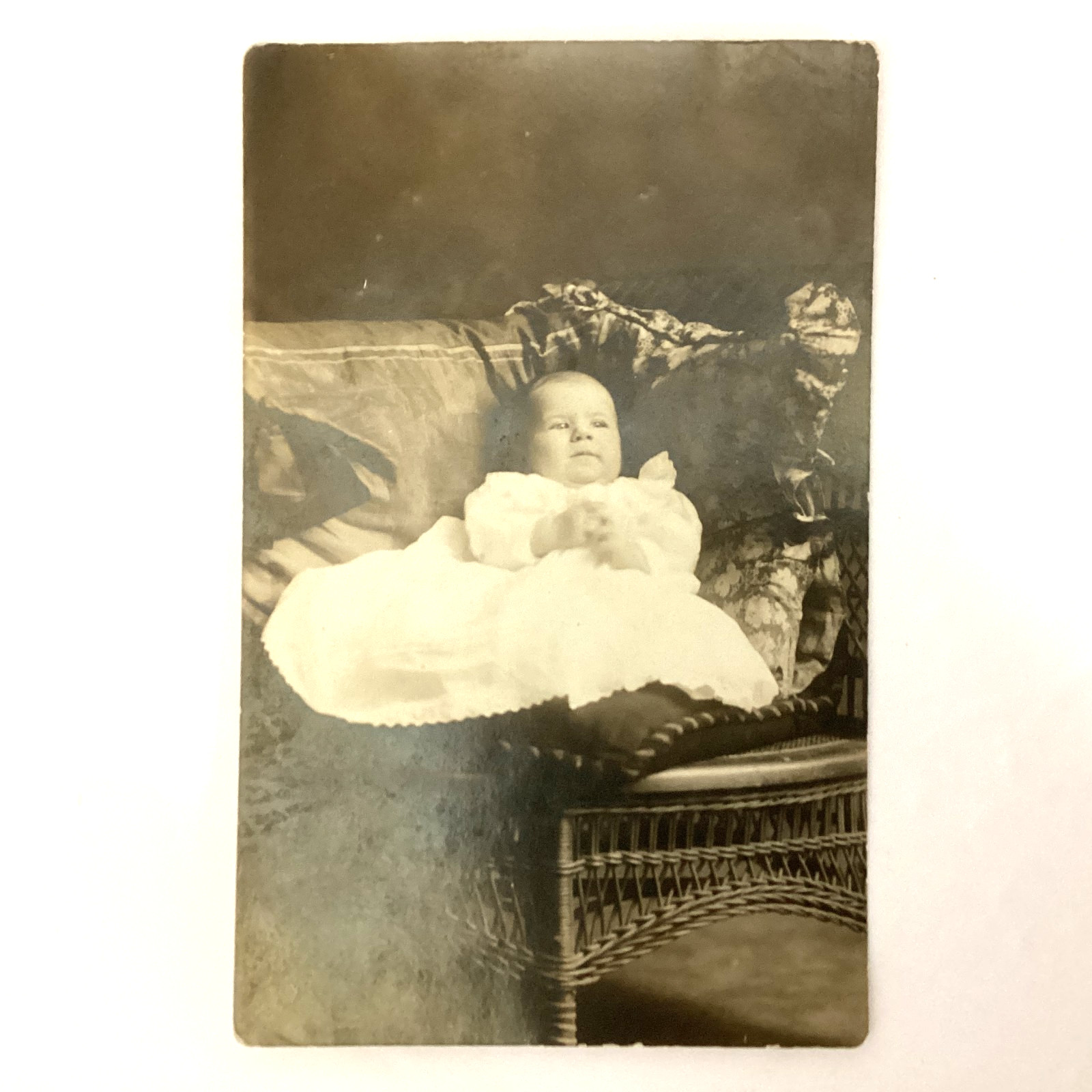 ANTIQUE AZO RPPC DIVIDED UNPOSTED  NEW BORN BABY POSING FOR PHOTO
