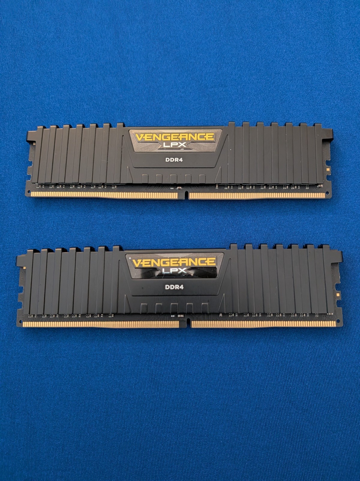Corsair Vengeance LPX 16GB (2x8GB) RAM DDR4 3200MHz CMK16GX4M2B3200C16