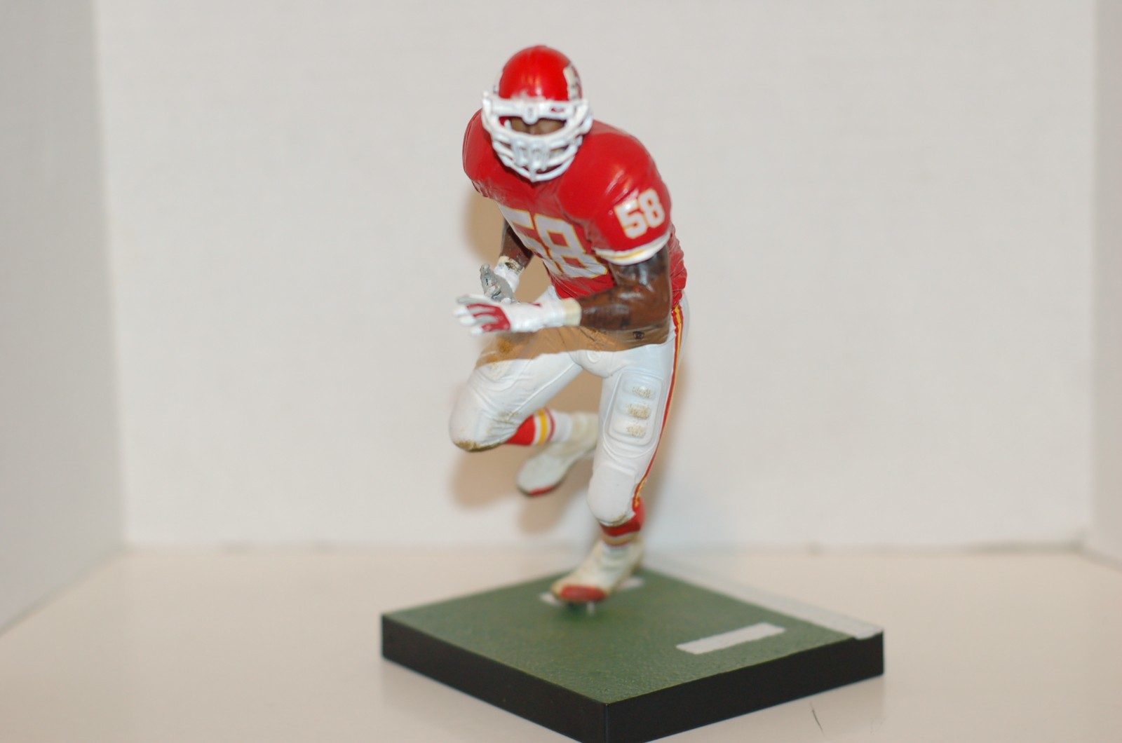 Mcfarlane NFL Derrick Thomas Kansas City Chiefs custom football figure statue