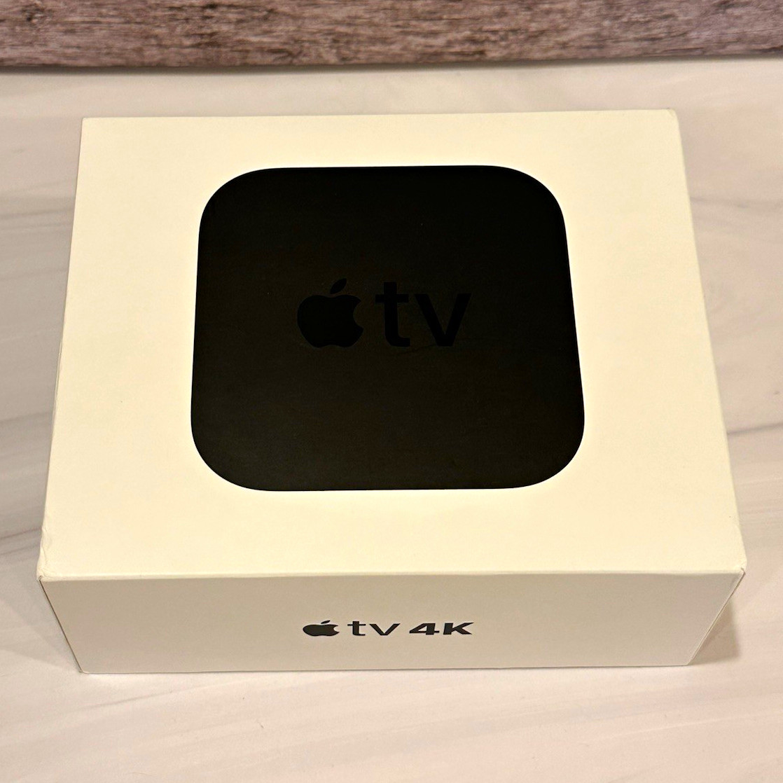 Apple TV 4K 64GB 1st Gen HDR Dolby Vision/Atmos w/ Remote MP7P2LL/A