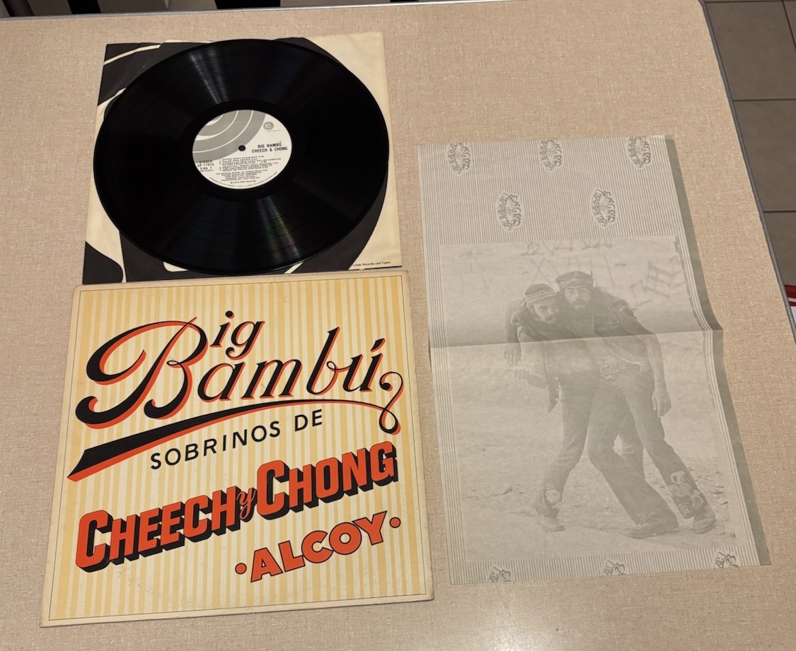 Cheech and Chong Big Bambu 1972 LP w/VG+ ROLLING PAPER VG/VG+ Ode SP 77014 *READ