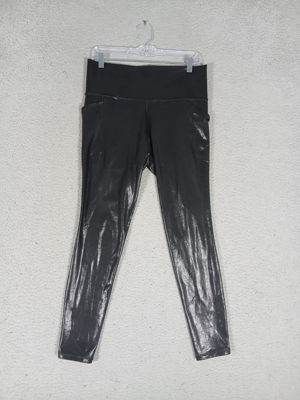 Athleta Salutation Stash Shine TIght Womens Large Black UPF 50+ Yoga Athleisure