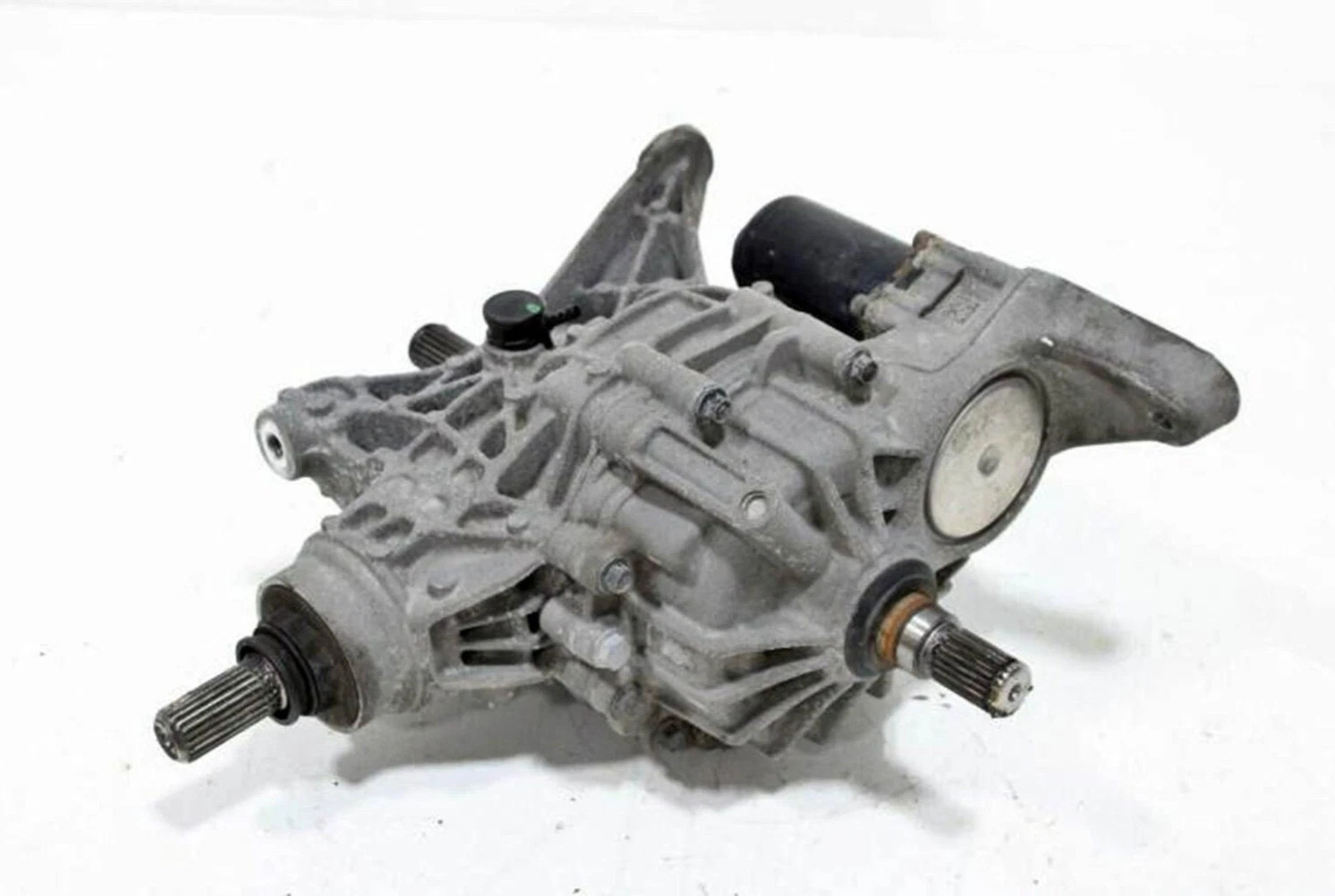2017-2024 Jeep Compass Rear Axle Differential Carrier OEM