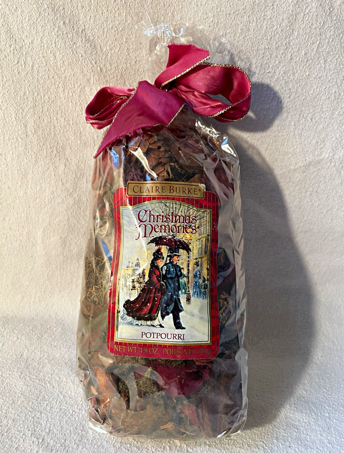 Claire Burke Christmas Memories Potpourri 4.8 oz Loose Deodorizer Claire Burke Christmas Memories Potpourri 4.8 oz Loose Deodorizer