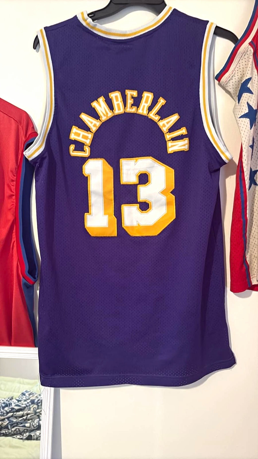 adidas Los Angeles Lakers Wilt Chamberlain #13 Jersey XL Purple Yellow White adidas Los Angeles Lakers Wilt Chamberlain #13 Jersey XL Purple Yellow White