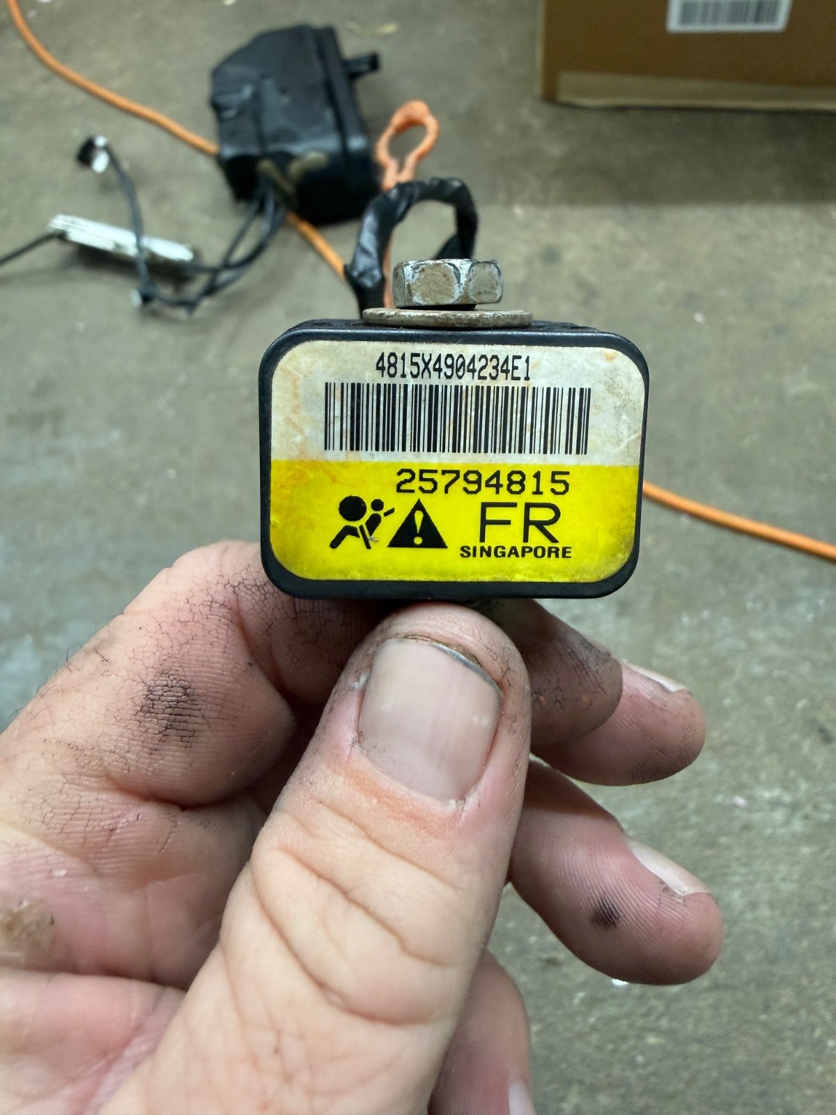 GM Front Sensor 25794815 - Chevrolet GMC
