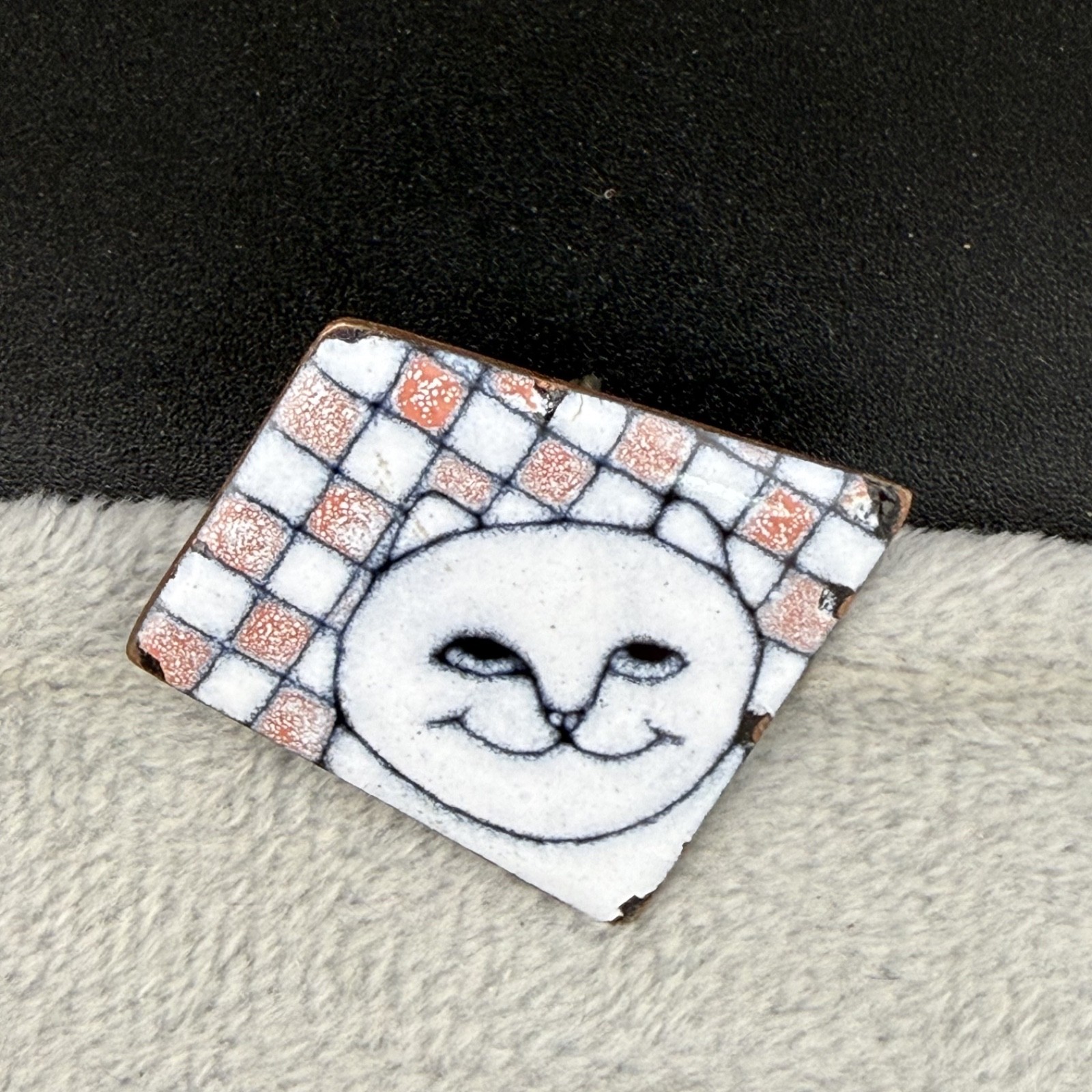 Vintage Brooch Enamel Cat Signed Zell '86