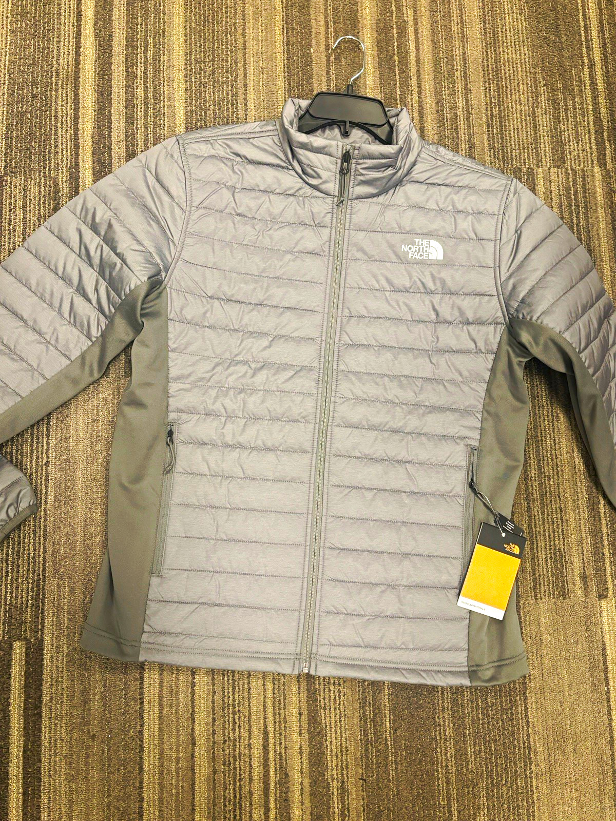 The North Face Men’s Gray Insulated Puffer Jacket Stand-Up Collar Full Zip L