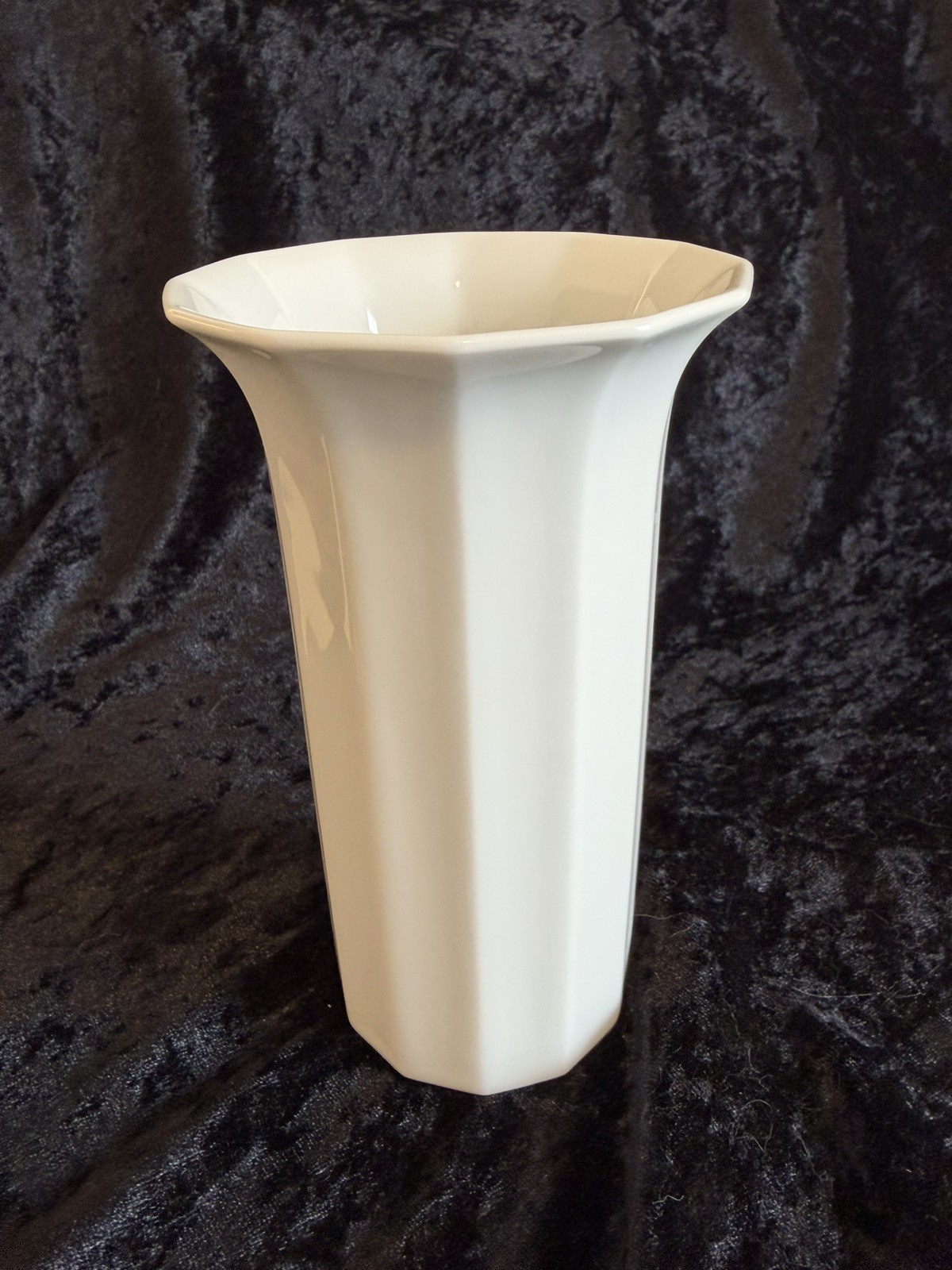 VTG German ROSENTHAL Studio Linie Line 6”x3.5” White Porcelain Bud Vase EUC VTG German ROSENTHAL Studio Linie Line 6”x3.5” White Porcelain Bud Vase EUC