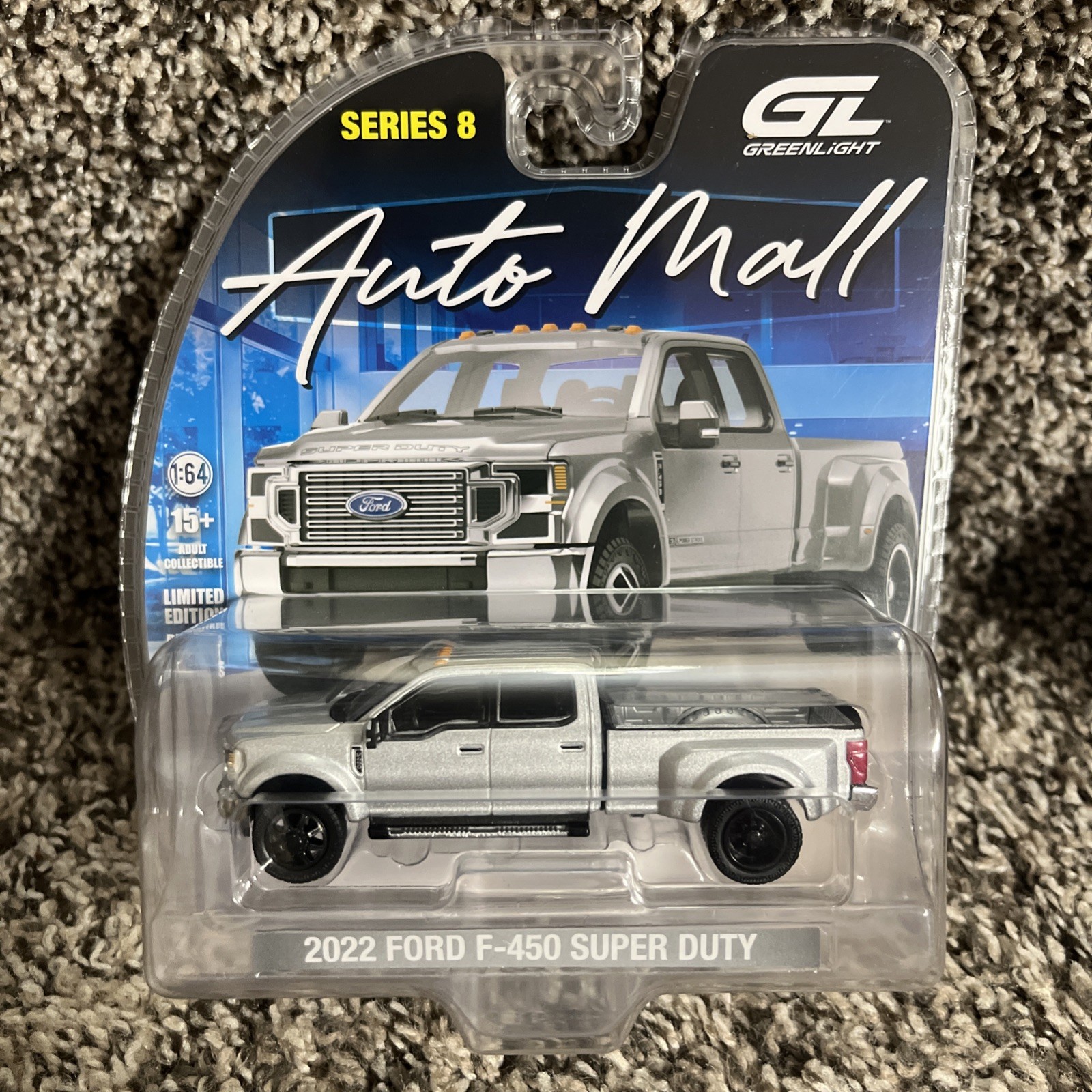 1:64 Greenlight 2022 Ford F-450 Dually Iconic Silver Auto Mall Series NEW 1:64 Greenlight 2022 Ford F-450 Dually Iconic Silver Auto Mall Series NEW