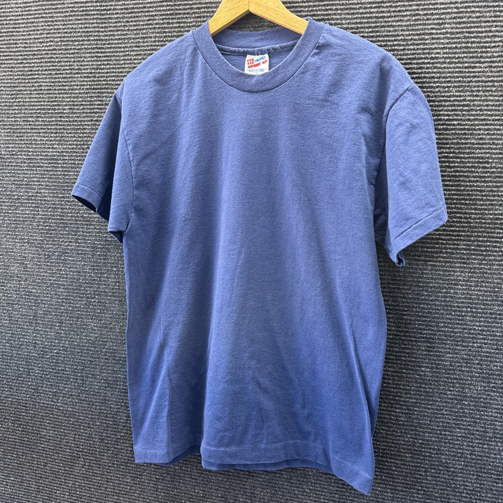 Vtg 90s Hanes Heavyweight 50/50 Single Stitch T-Shirt BLANK Blue Men\'s Large Vtg 90s Hanes Heavyweight 50/50 Single Stitch T-Shirt BLANK Blue Men\'s Large